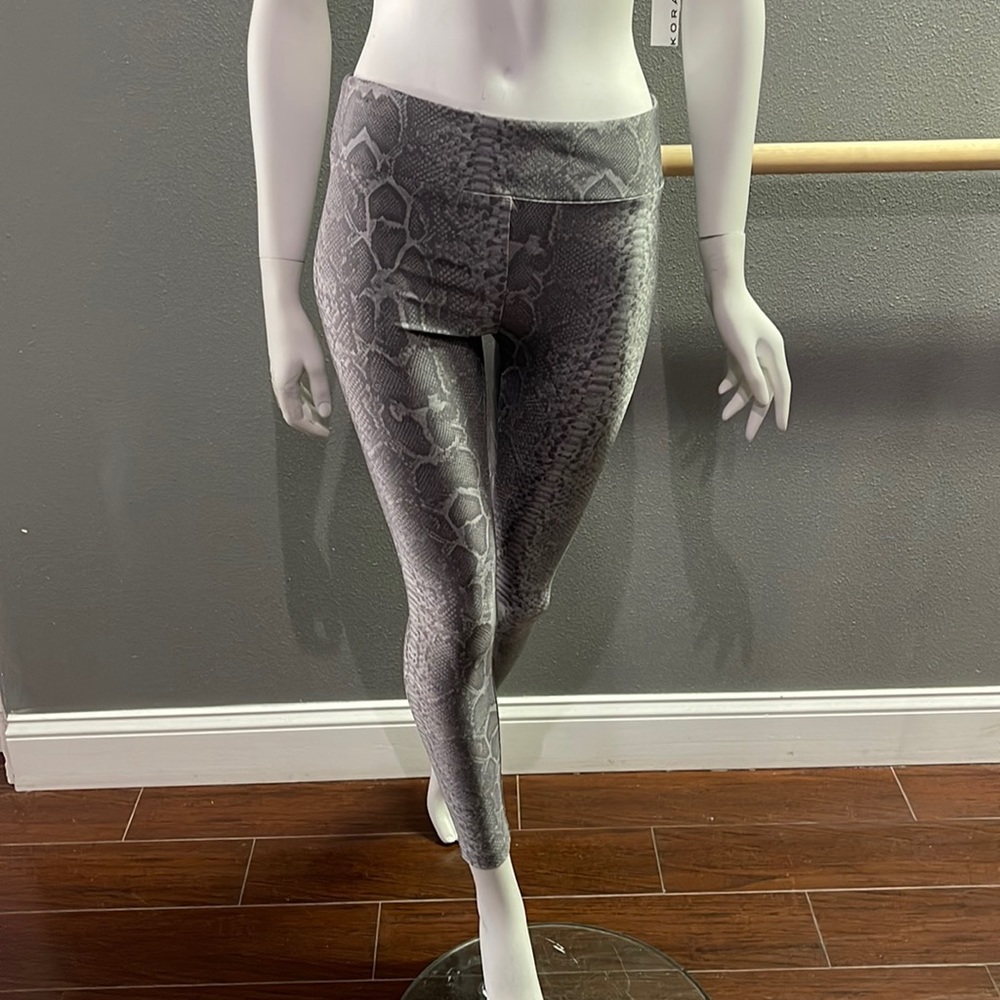 Koral leggings snake print